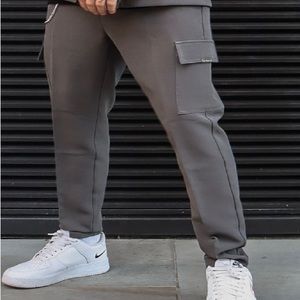 MAUVAIS Premium Cargo Pants in Charcoal